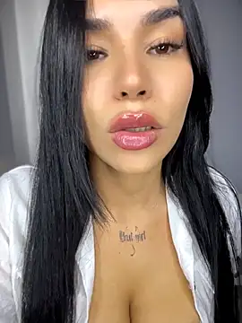 Naatalia online show from 04-15-26, 09:48