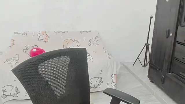 Naoko 7w7 online show from 06-15-26, 01:46