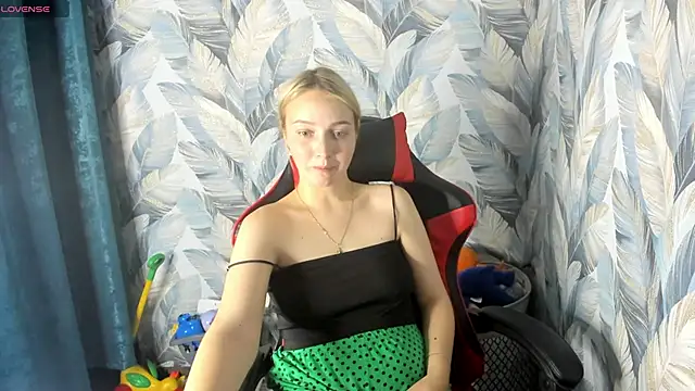 Snapshot of stella_leex chatting on 11-04-25, 05:12 stella leex online show from 11-04-25, 05:12