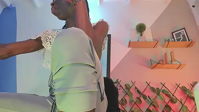 Aria fitness online show from 04-24-26, 01:02