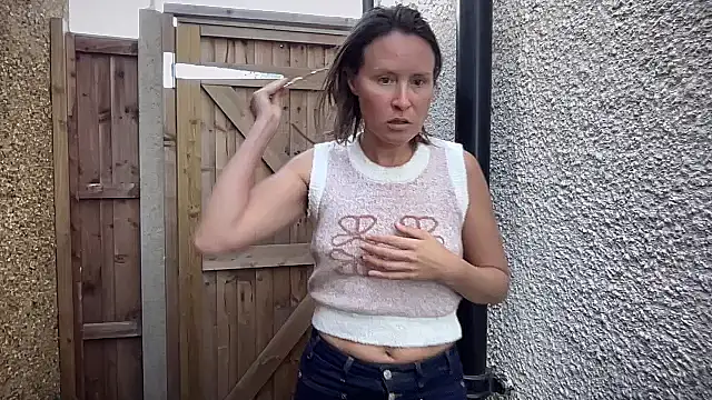 Snapshot of eatmypie69 chatting on 09-12-25, 09:20 eatmypie69 online show from 09-12-25, 09:20