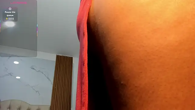 ZahraRose online show from 04-25-26, 01:41