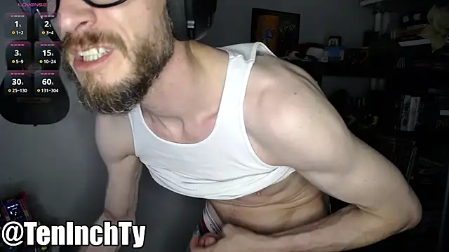 Snapshot of teninchty chatting on 05-29-26, 04:32 teninchty online show from 05-29-26, 04:32