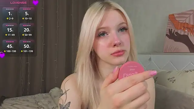 EdlaHewell online show from 02-17-26, 01:35