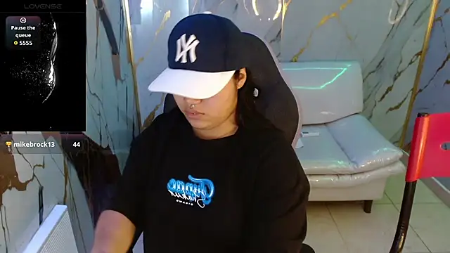 melany rouse18 online show from 04-22-26, 04:59