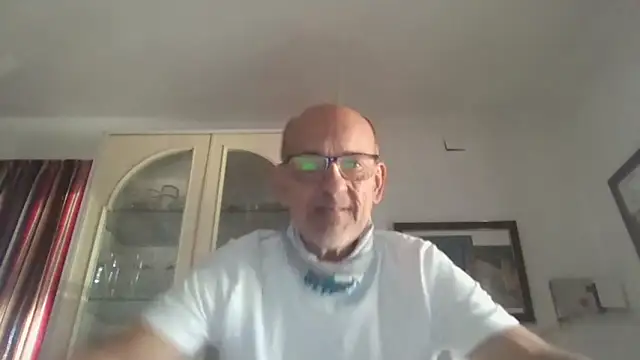 llopaco online show from 10-15-25, 01:44