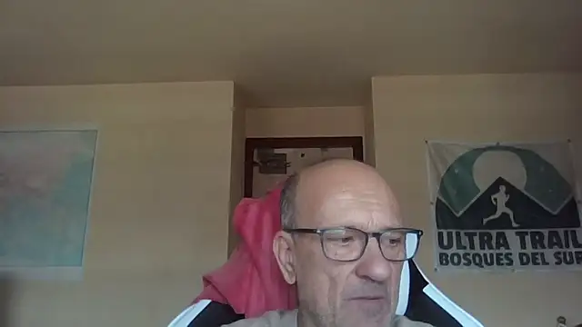 Snapshot of llopaco chatting on 04-30-26, 11:49 llopaco online show from 04-30-26, 11:49