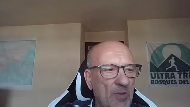Snapshot of llopaco chatting on 05-15-26, 01:40 llopaco online show from 05-15-26, 01:40