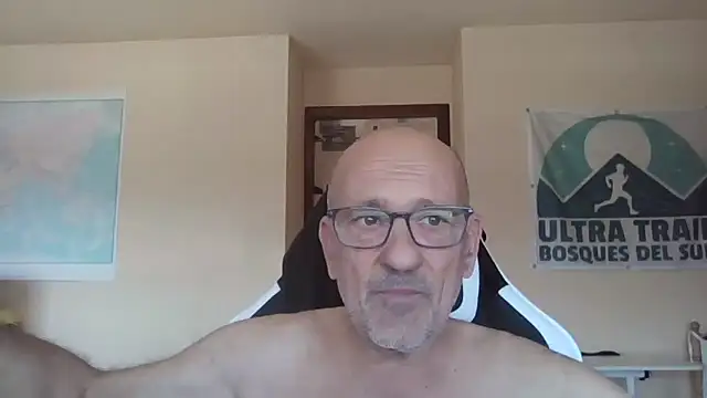 Snapshot of llopaco chatting on 05-31-26, 10:11 llopaco online show from 05-31-26, 10:11
