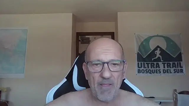 Snapshot of llopaco chatting on 06-08-26, 11:10 llopaco online show from 06-08-26, 11:10