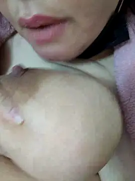 Snapshot of Loly2025 chatting on 02-19-25, 09:58 Loly2025 online show from 02-19-25, 09:58