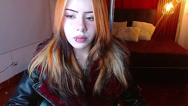Snapshot of fyreandfox_ chatting on 06-12-26, 08:30 fyreandfox online show from 06-12-26, 08:30