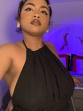 Dahiana Giil online show from 10-28-25, 06:17