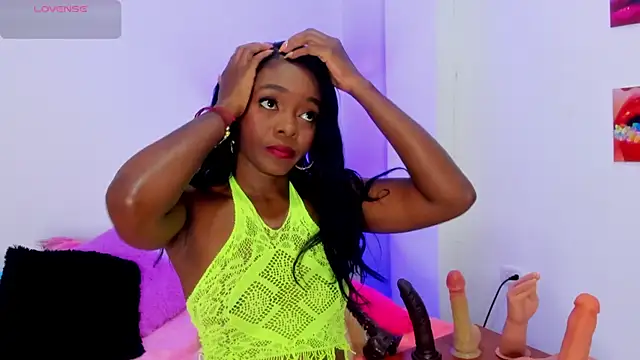 naomy 68 online show from 12-19-25, 03:13