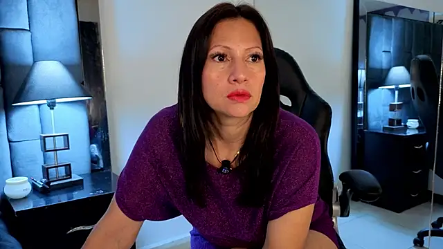 Snapshot of Aisha_Nowak chatting on 11-07-25, 11:16 Aisha Nowak online show from 11-07-25, 11:16