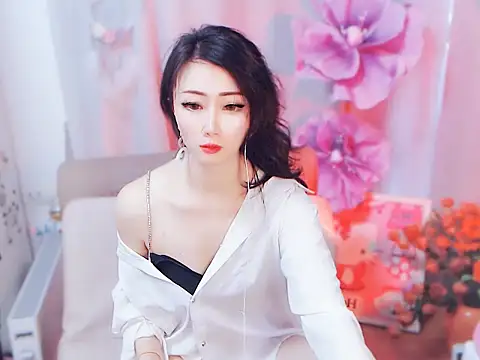 Snapshot of adelamiller chatting on 12-15-25, 01:32 adelamiller online show from 12-15-25, 01:32