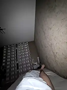 DerechteJunge online show from 02-24-25, 05:43