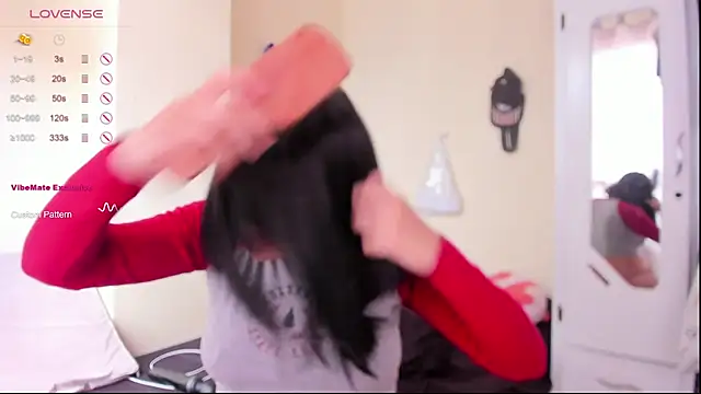 Snapshot of _Anahi chatting on 02-16-25, 05:04 Anahi online show from 02-16-25, 05:04