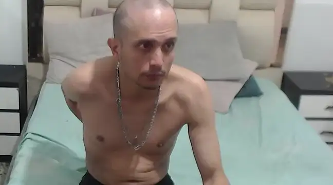 Snapshot of JhonTorres018 chatting on 02-14-25, 10:14 JhonTorres018 online show from 02-14-25, 10:14