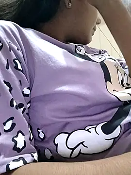 Snapshot of Aaradhna-hoy chatting on 09-12-25, 05:57 Aaradhna-hoy online show from 09-12-25, 05:57