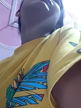 Snapshot of Aaradhna-hoy chatting on 10-04-25, 03:21 Aaradhna-hoy online show from 10-04-25, 03:21