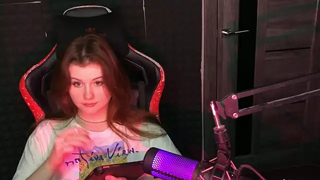 baby Milaaaaaaa online show from 03-04-25, 05:24