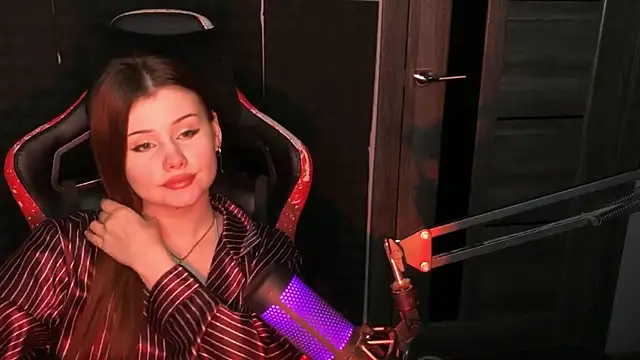 baby Milaaaaaaa online show from 03-06-25, 08:37