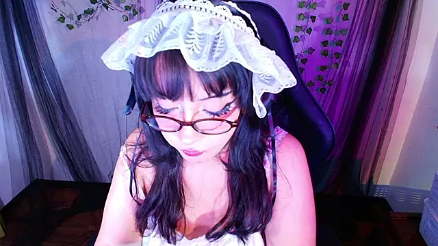 Snapshot of blue_katt chatting on 02-04-26, 03:01 blue katt online show from 02-04-26, 03:01