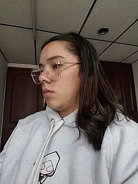 EmmaSulivan online show from 04-25-26, 01:41