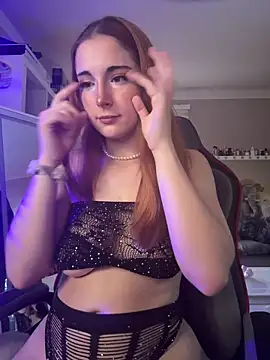 Snapshot of sexymelli18 chatting on 09-19-25, 05:46 sexymelli18 online show from 09-19-25, 05:46