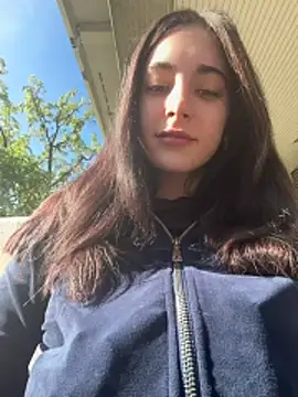 sexymelli18 online show from 04-24-26, 07:44