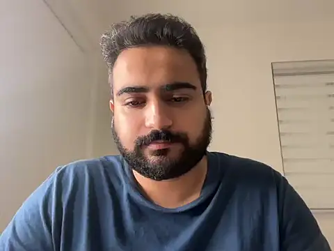 Snapshot of indian_thonger chatting on 11-30-25, 06:17 indian thonger online show from 11-30-25, 06:17