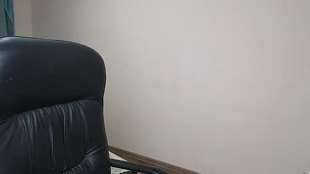 Sandra Snowflake online show from 03-18-25, 03:53