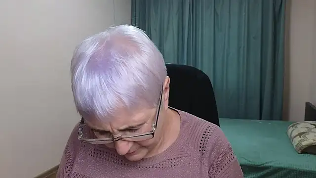 Sandra Snowflake online show from 10-20-25, 11:54