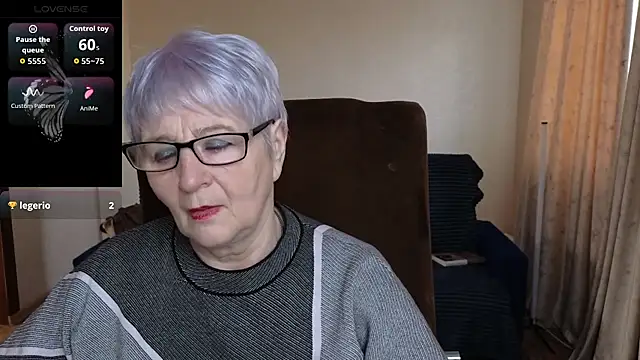 Sandra Snowflake online show from 03-30-26, 04:13