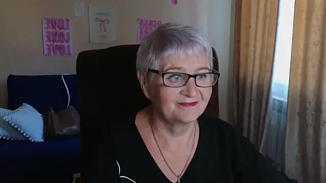 Sandra Snowflake online show from 05-29-26, 04:10
