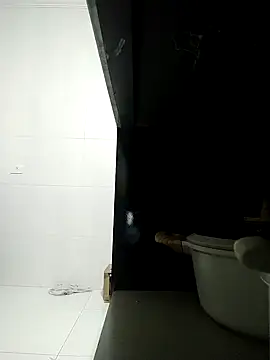 Pikademel18u online show from 03-05-25, 12:27