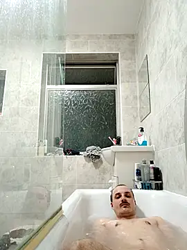 Snapshot of Eusuntnoulgigolo chatting on 10-22-25, 05:34 Eusuntnoulgigolo online show from 10-22-25, 05:34