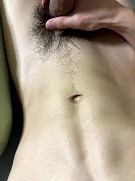 Snapshot of tsune694 chatting on 10-17-25, 03:47 tsune694 online show from 10-17-25, 03:47