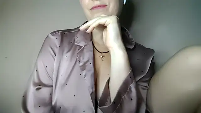 Snapshot of Mary888x chatting on 09-19-25, 06:30 Mary888x online show from 09-19-25, 06:30