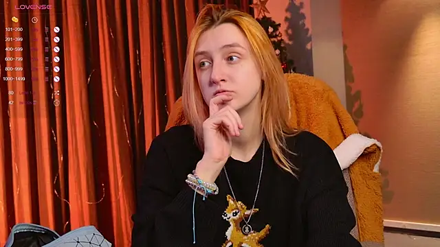 Snapshot of aishiro chatting on 12-21-25, 01:18 aishiro online show from 12-21-25, 01:18