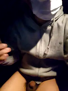 Snapshot of yqaelx chatting on 03-06-25, 04:28 yqaelx online show from 03-06-25, 04:28