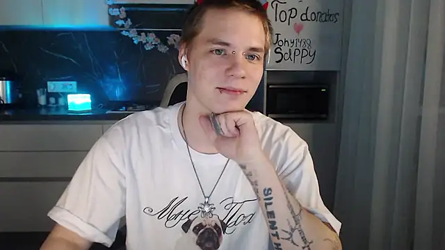 Snapshot of yourlildemon chatting on 03-23-26, 05:17 yourlildemon online show from 03-23-26, 05:17
