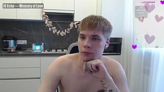 Snapshot of yourlildemon chatting on 06-17-26, 03:46 yourlildemon online show from 06-17-26, 03:46