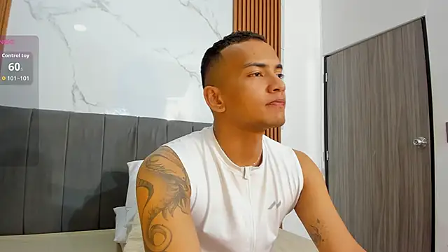 Snapshot of Rafa2004Cruz chatting on 10-02-25, 12:01 Rafa2004Cruz online show from 10-02-25, 12:01