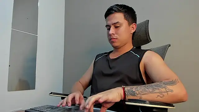 mattiwsmorris  online show from 12-05-25, 06:00