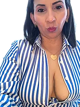 Mrsvictoriaaa online show from 10-11-25, 07:12