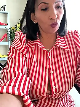 Mrsvictoriaaa online show from 06-11-26, 07:34