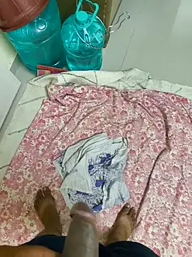 Ajzee online show from 04-23-26, 08:33