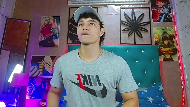 Snapshot of LiamAndrewzz chatting on 11-05-25, 06:52 LiamAndrewzz online show from 11-05-25, 06:52